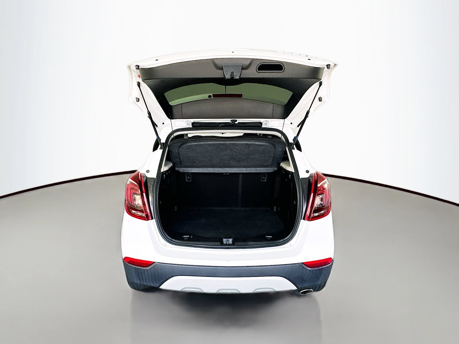 Used 2021 Buick Encore Preferred FWD image 25