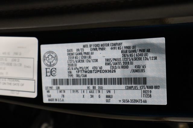 Used 2023 Ford F250 Platinum image 17