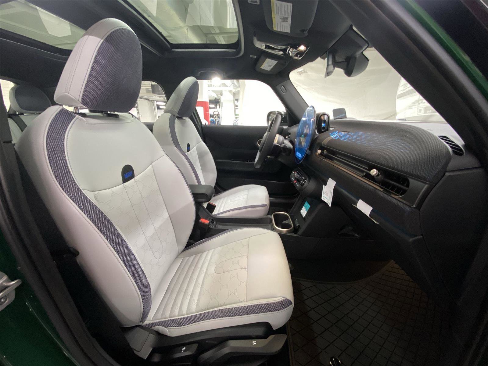 New 2026 MINI Cooper 4-Door Hardtop FWD image 30