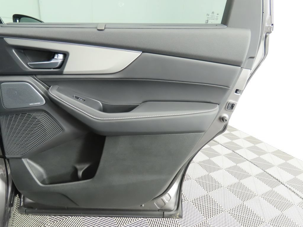 Used 2026 Acura MDX w/ Technology Package FWD image 28