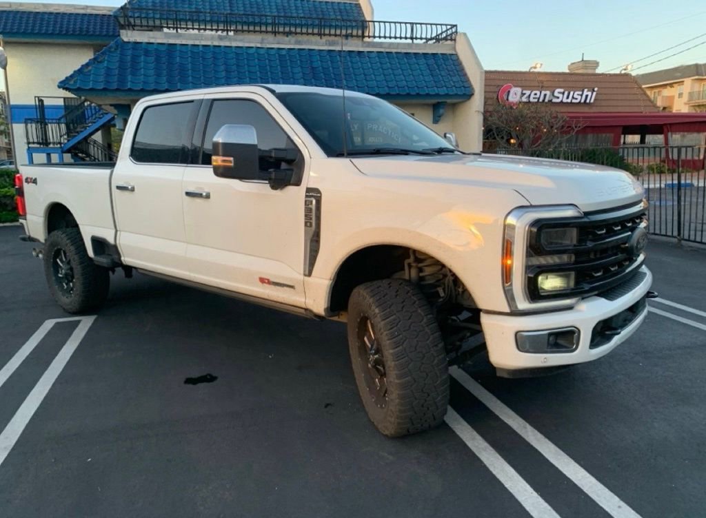 Used 2024 Ford F350 Platinum image 2