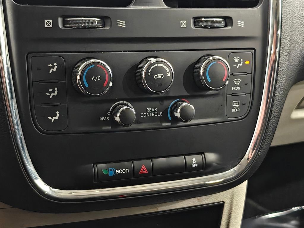 Used 2020 Dodge Grand Caravan SE image 9