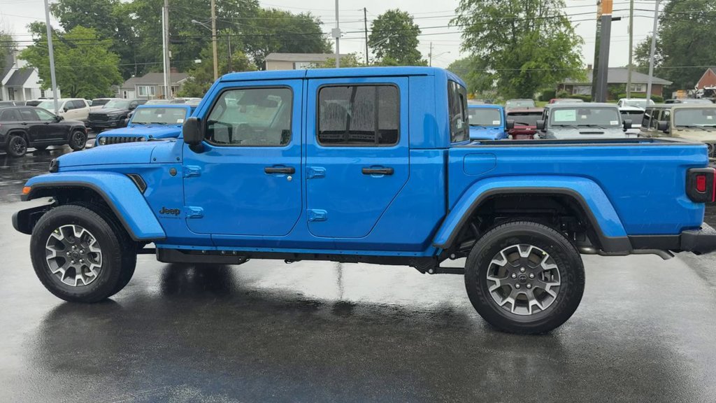New 2026 Jeep Gladiator Sport AWD/4WD image 4