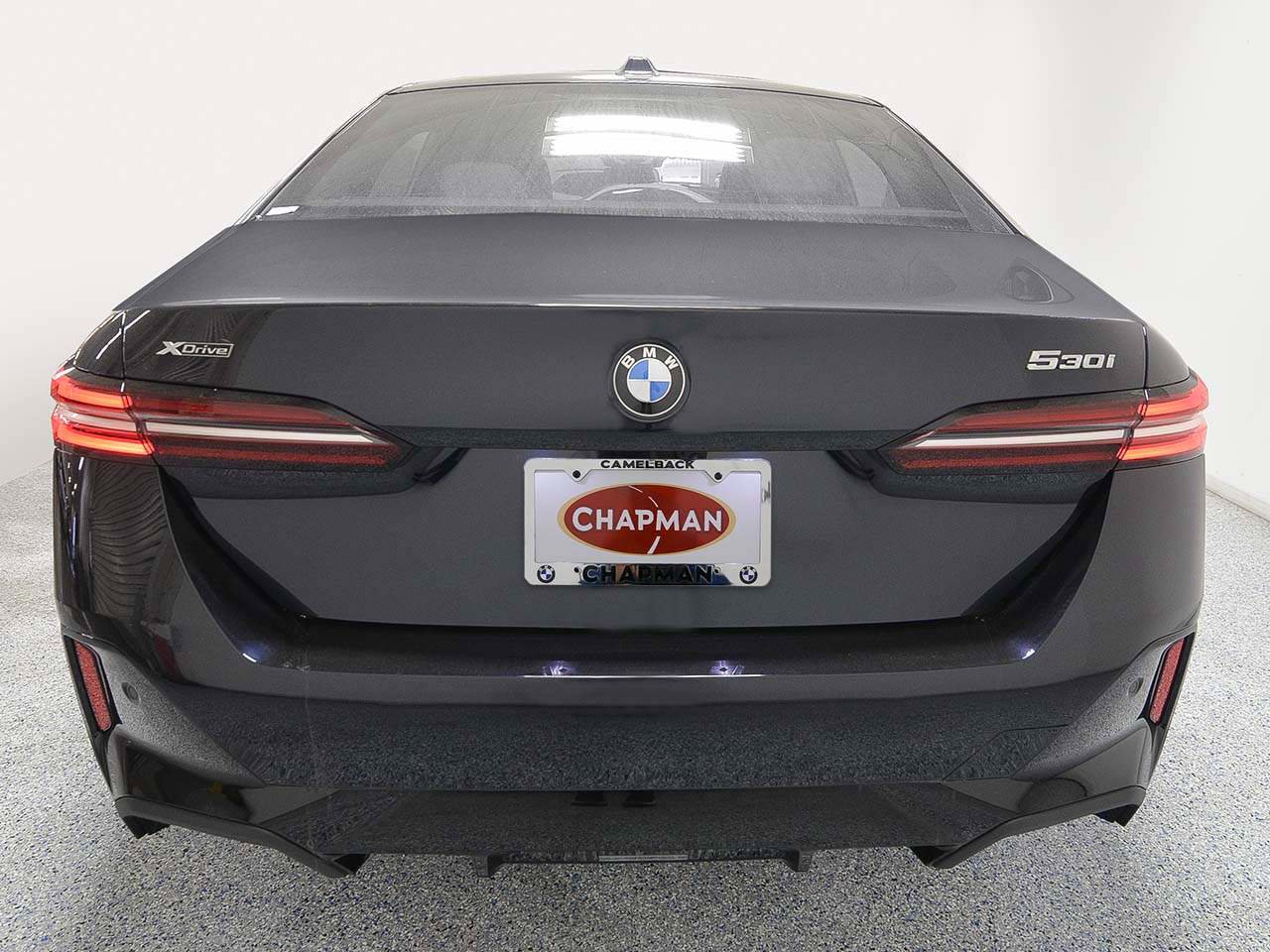 New 2027 BMW 530i xDrive w/ M Sport Package AWD/4WD image 4