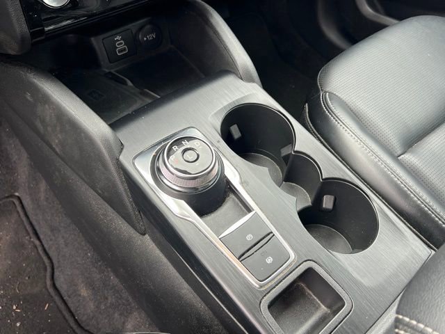 Used 2024 Ford Escape Platinum image 22