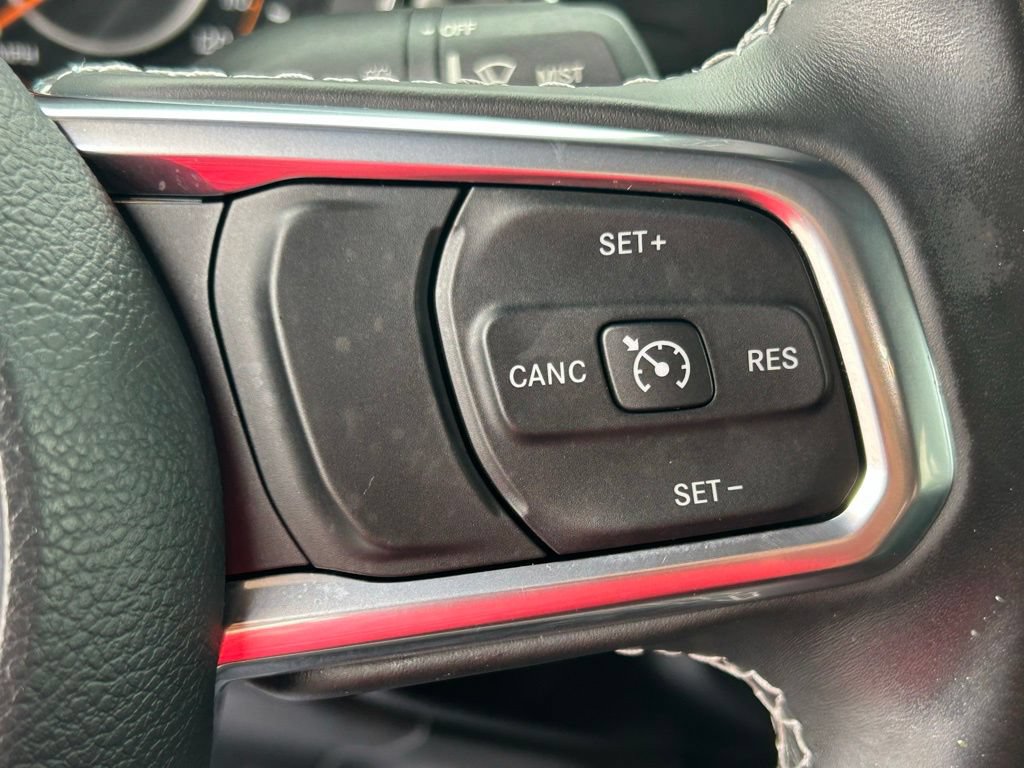 Used 2022 Jeep Wrangler Unlimited Sahara AWD/4WD image 23