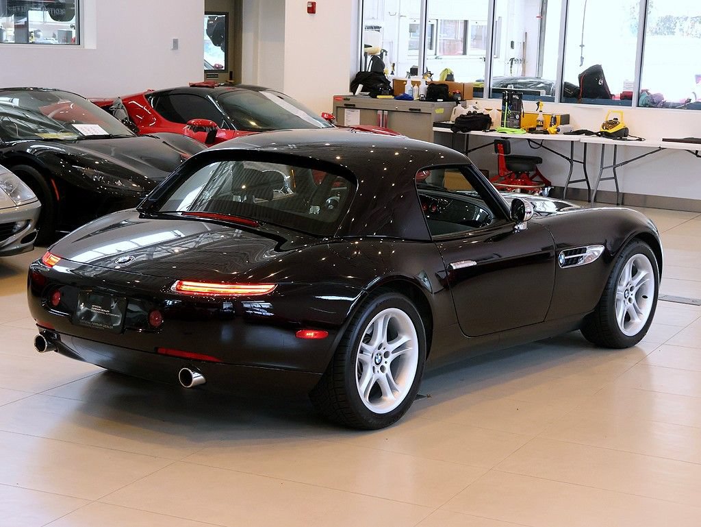 Used 2001 BMW Z8 RWD image 25