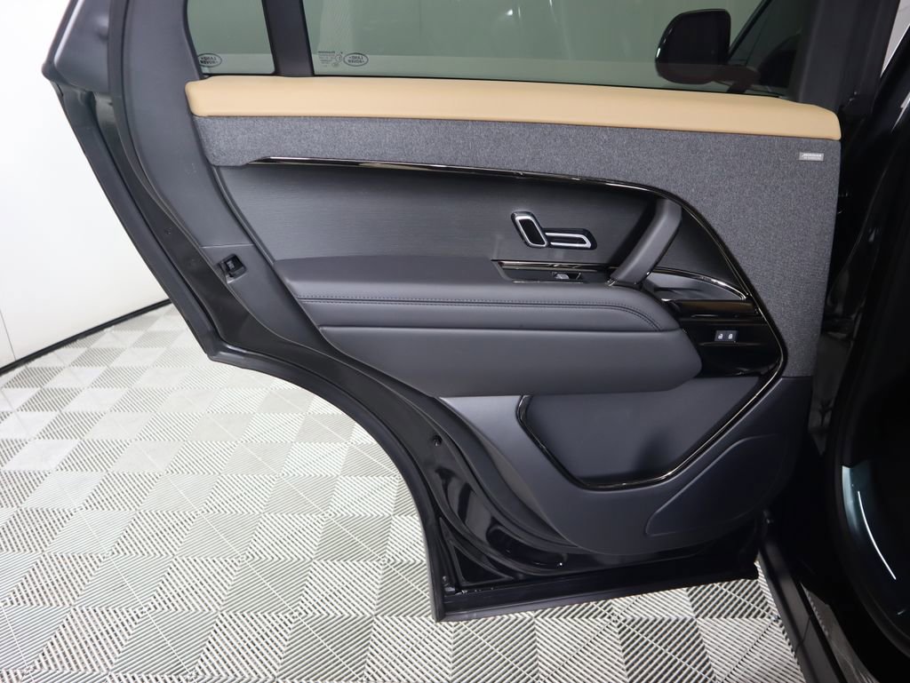 New 2026 Land Rover Range Rover Sport Dynamic SE image 28