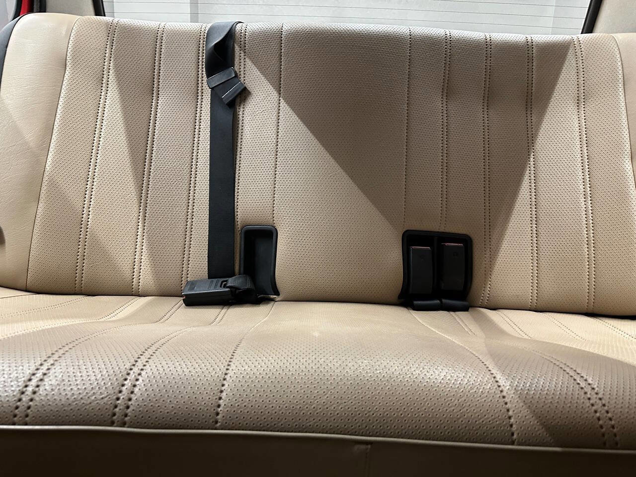 Used 1991 BMW 318i Sedan image 32