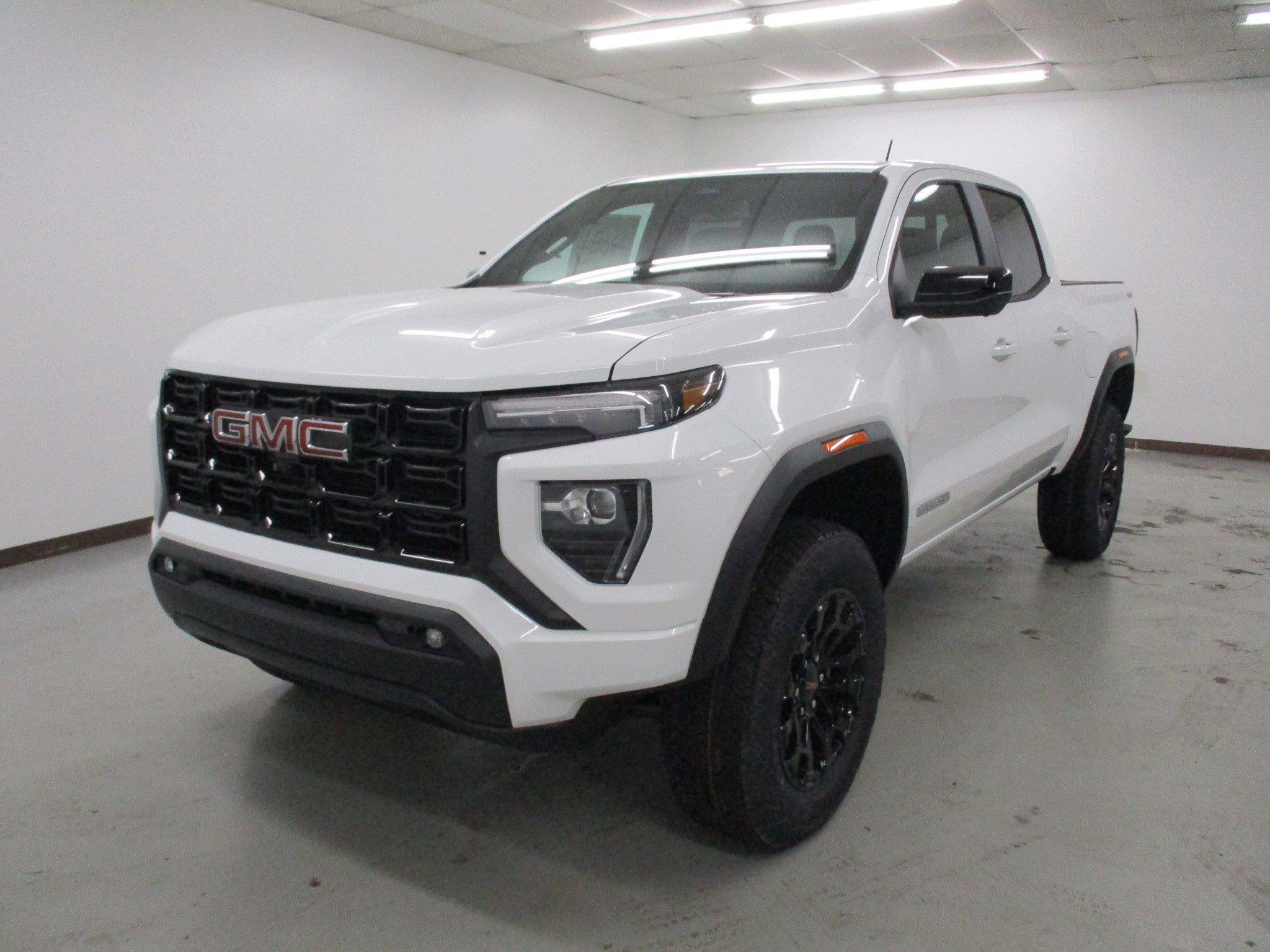 New 2026 GMC Canyon Elevation w/ Convenience Package