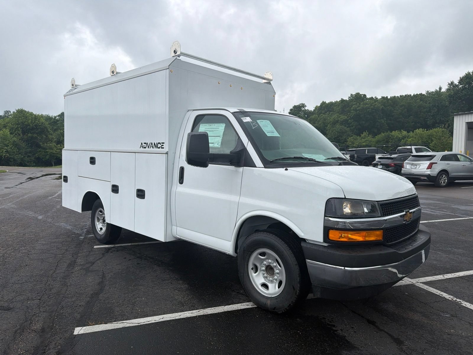 New 2026 Chevrolet Express 3500 w/ Power Convenience Package RWD image 7