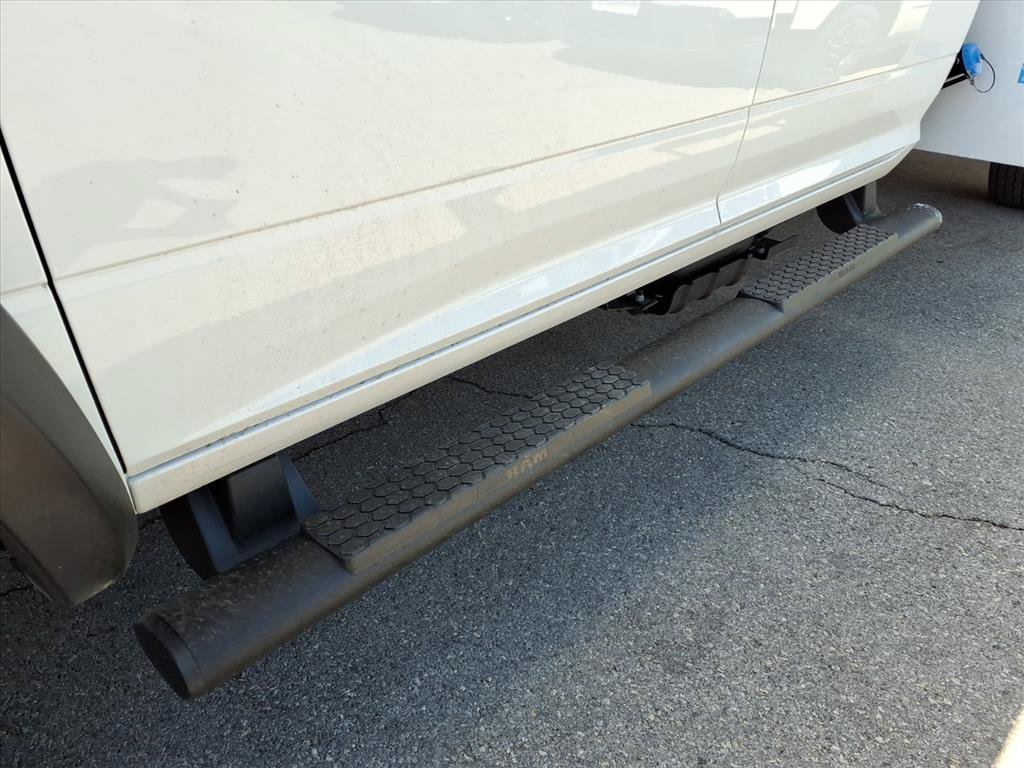 New 2026 RAM 5500 Tradesman w/ Chrome Appearance Group AWD/4WD image 11