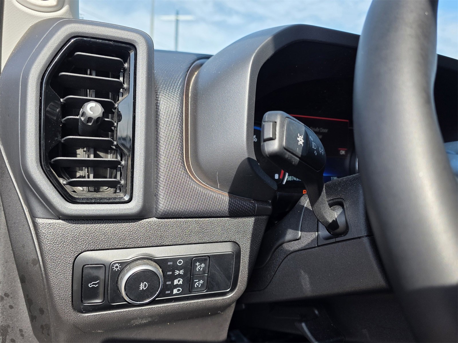 Used 2024 Ford Bronco Sport Outer Banks w/ Tech Package image 17