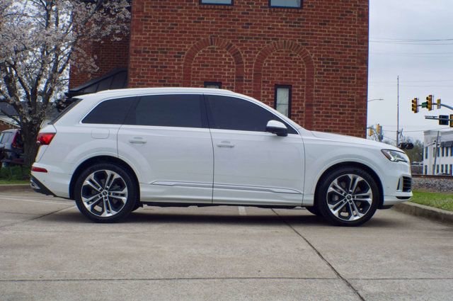 Used 2023 Audi Q7 3.0T Prestige w/ Prestige Package AWD/4WD image 4