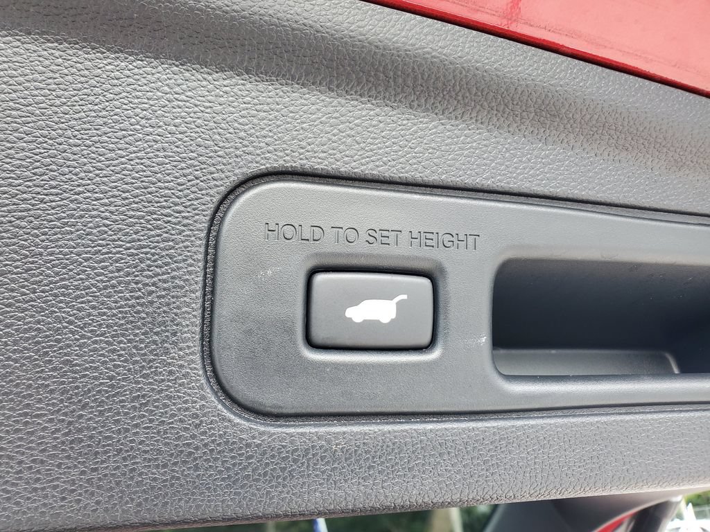 Certified 2024 Acura MDX FWD w/ Technology Package image 9