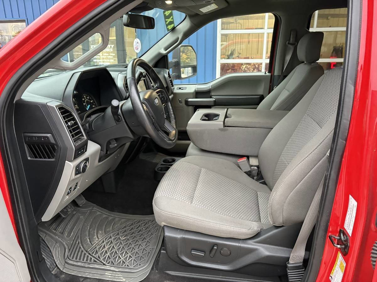 Used 2019 Ford F150 XLT w/ Equipment Group 302A Luxury image 11