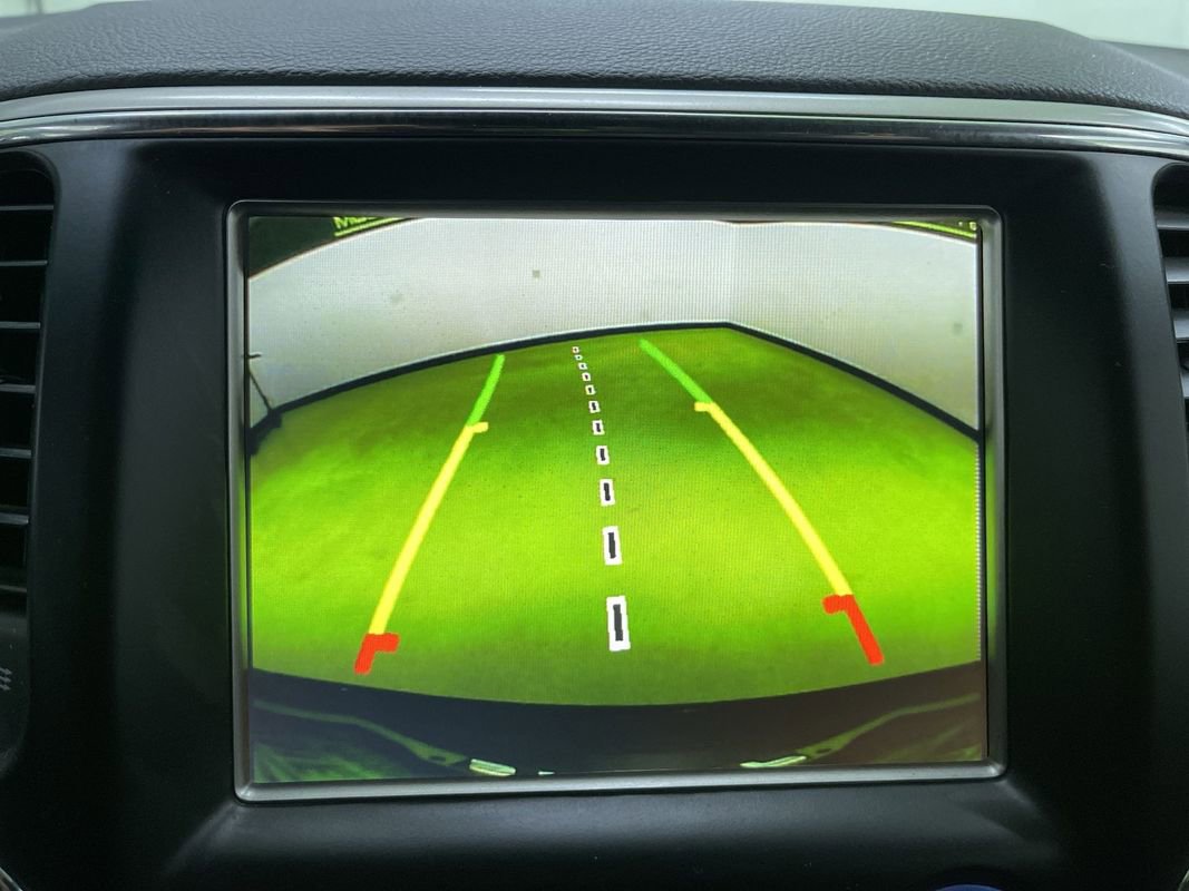 Used 2018 Jeep Grand Cherokee Altitude image 22