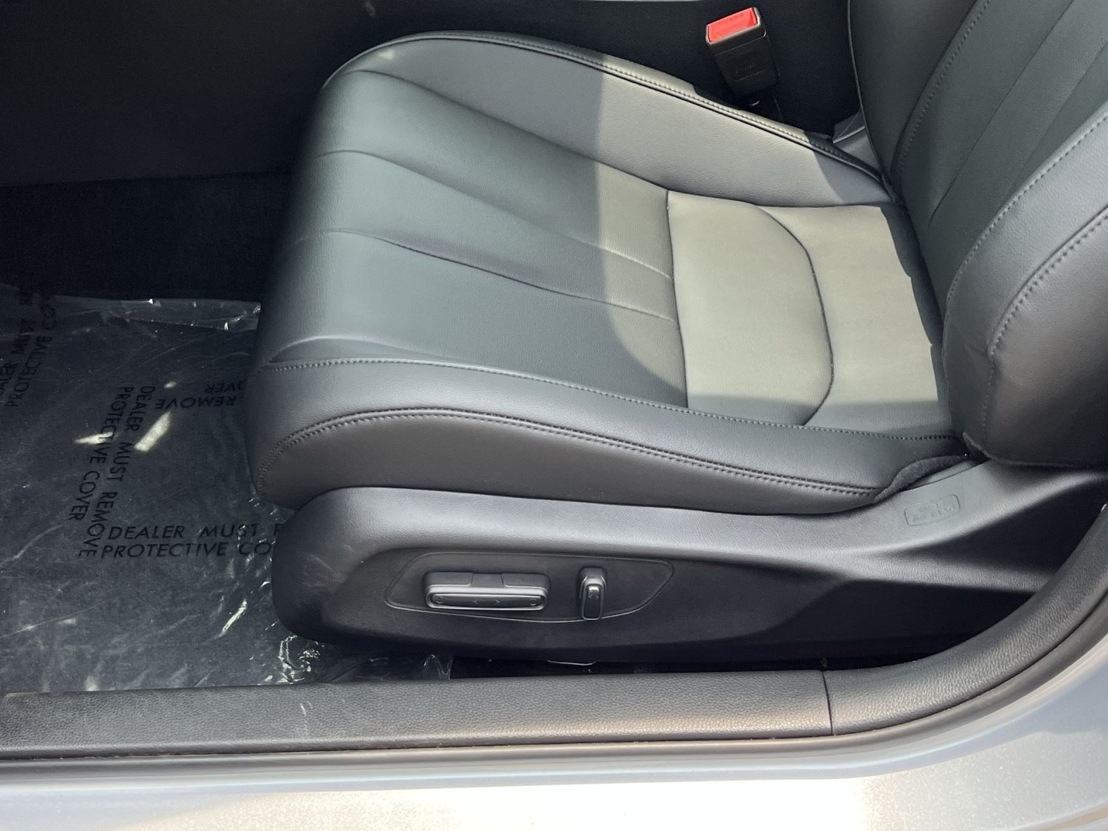 Certified 2026 Acura Integra FWD image 11