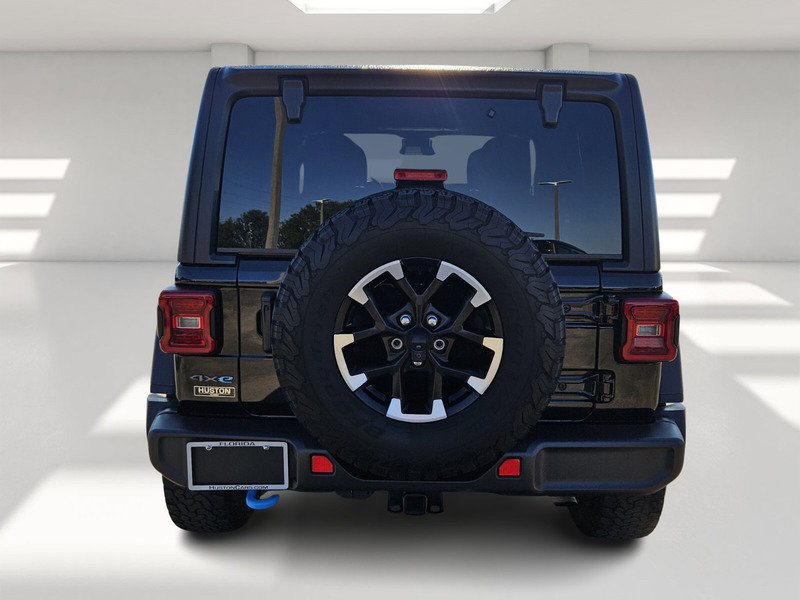 Used 2024 Jeep Wrangler Rubicon image 4