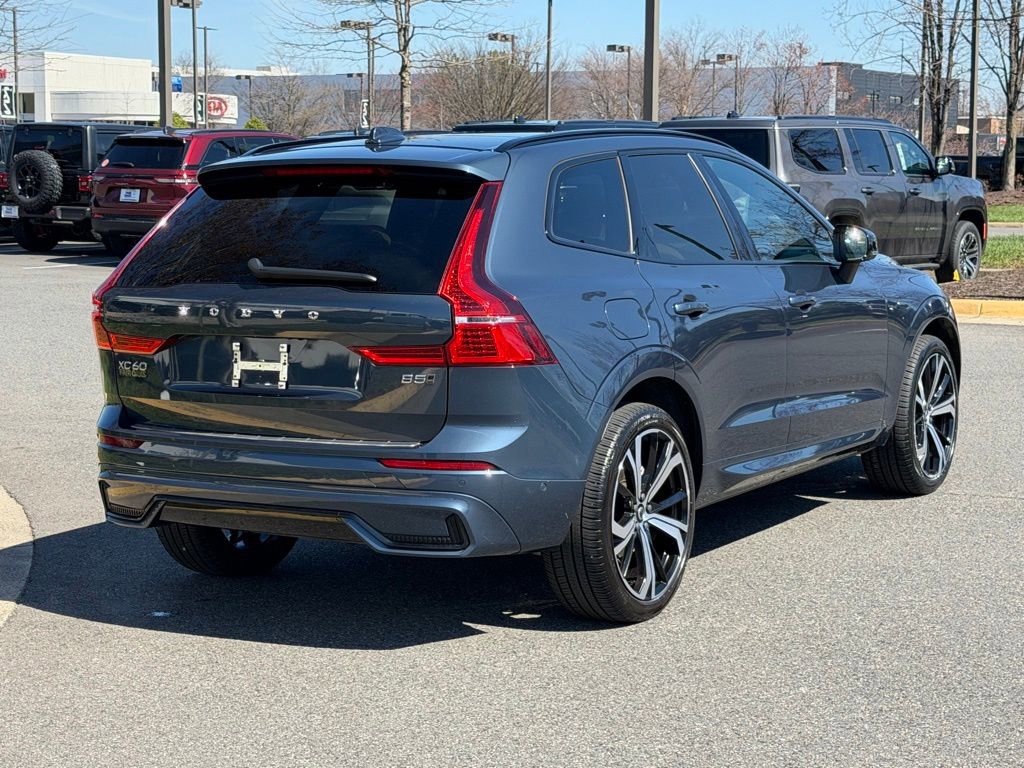 Used 2024 Volvo XC60 B5 Ultimate w/ Protection Package Premier image 7