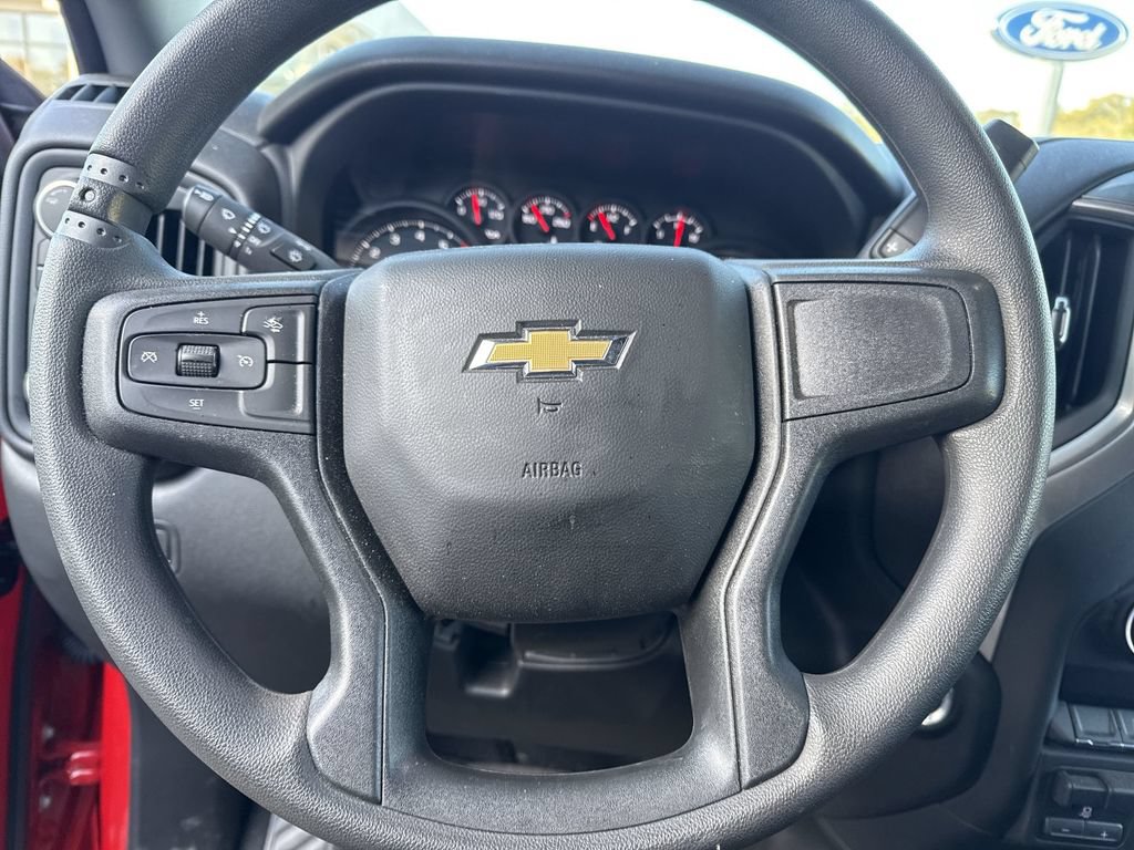Used 2025 Chevrolet Silverado 2500 Custom w/ Custom Value Package AWD/4WD image 15