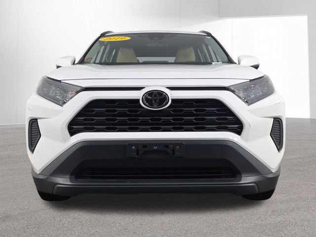 Used 2019 Toyota RAV4 LE w/ All Weather Liner Package FWD image 43