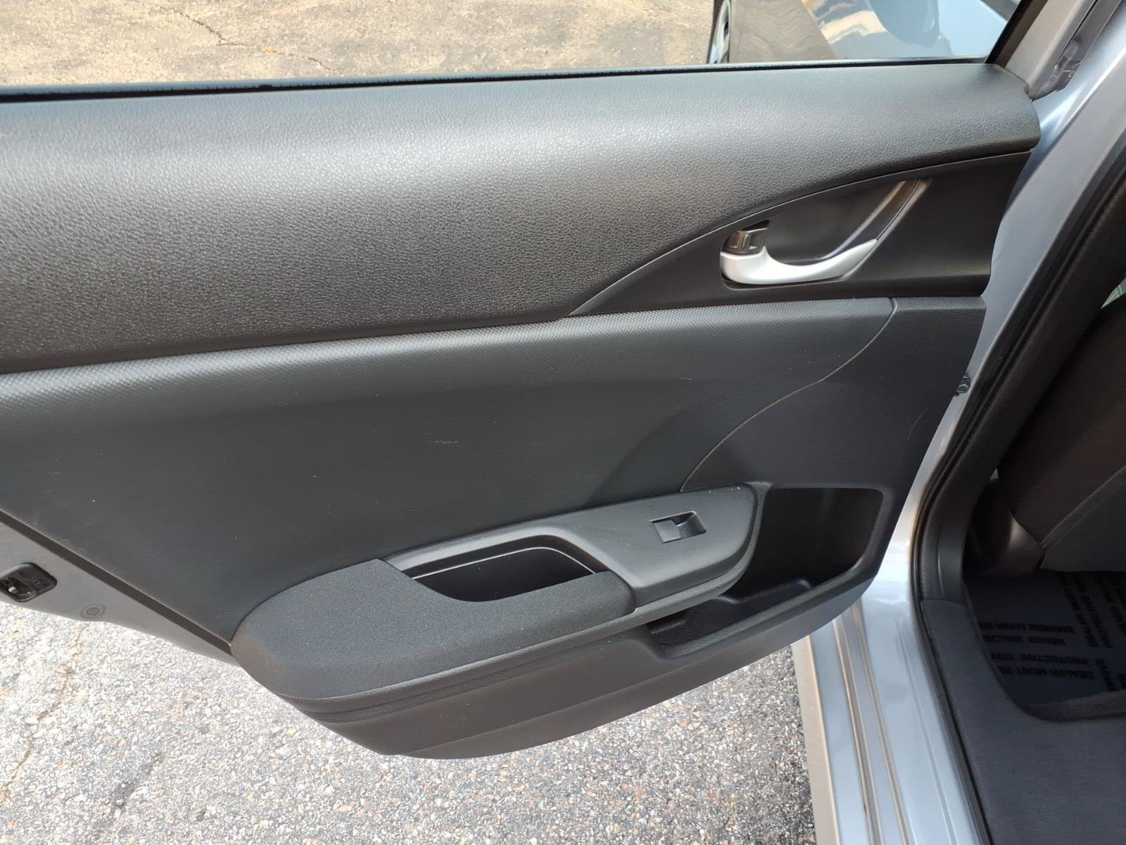 Used 2018 Honda Civic LX image 7