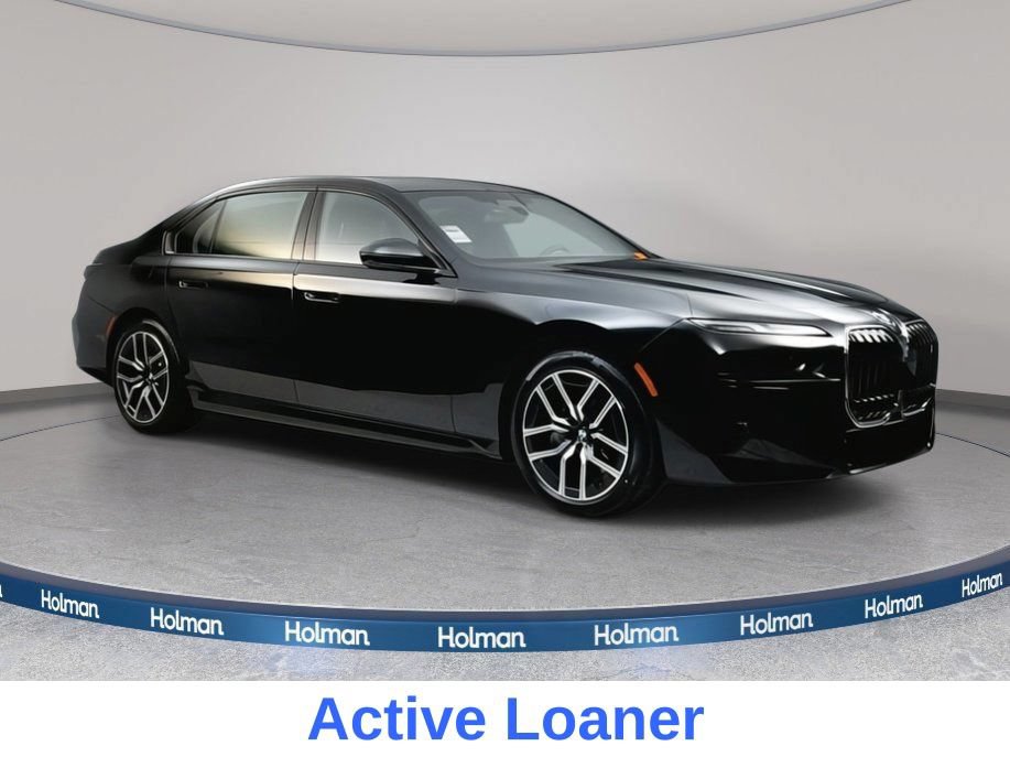 Used 2025 BMW i7 xDrive60 AWD/4WD image 4