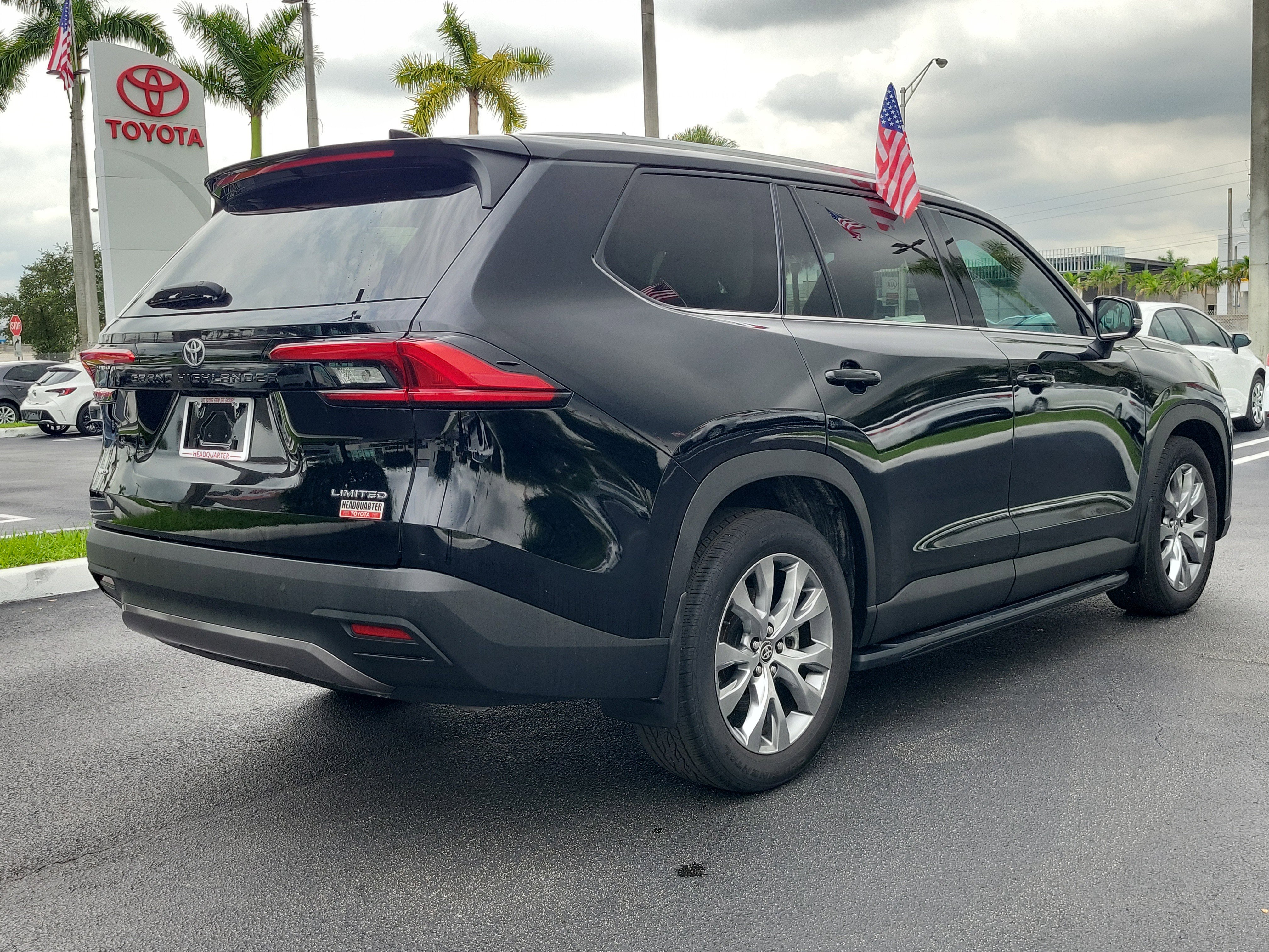 Used 2024 Toyota Grand Highlander XLE image 12