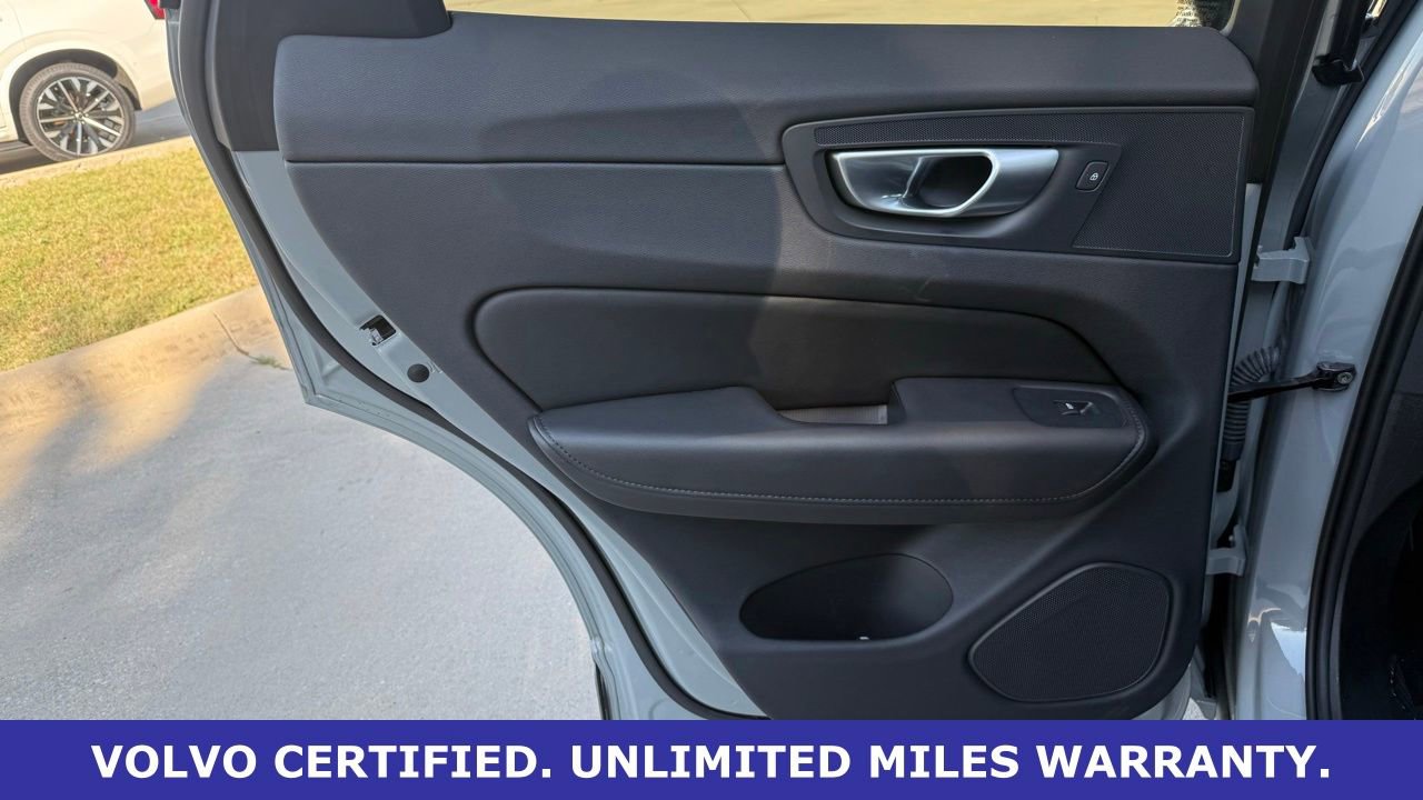 Certified 2024 Volvo XC60 B5 Plus w/ Climate Package AWD/4WD image 16