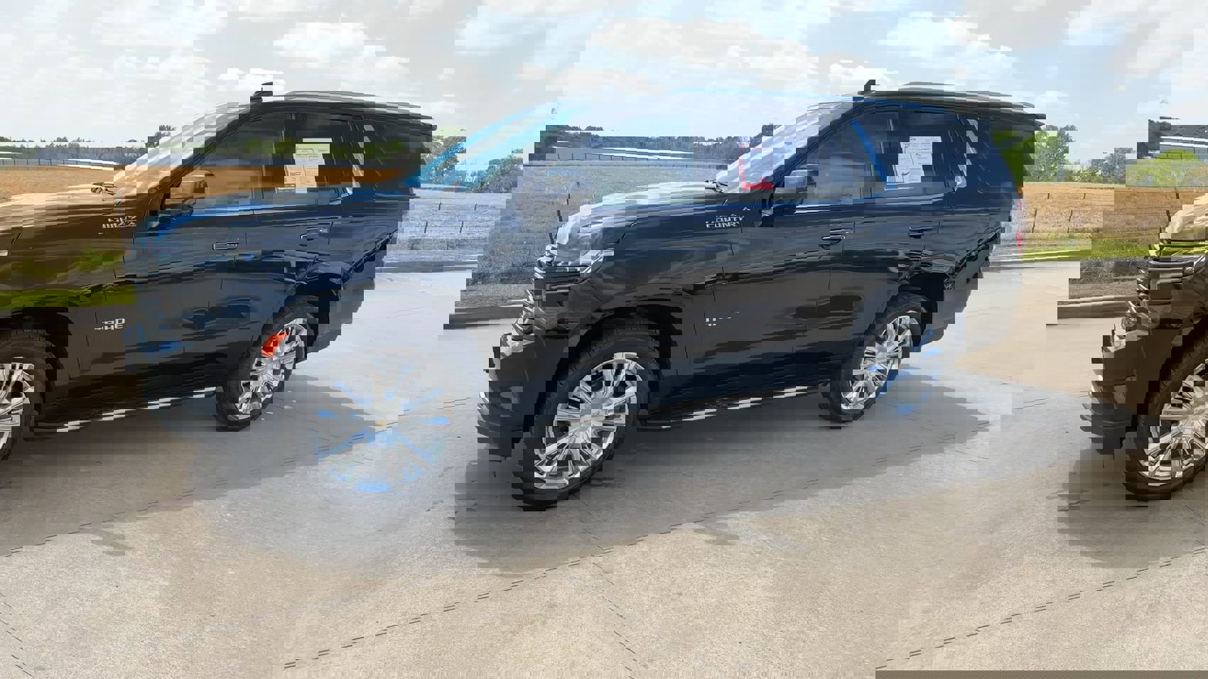 Used 2023 Chevrolet Tahoe High Country image 5