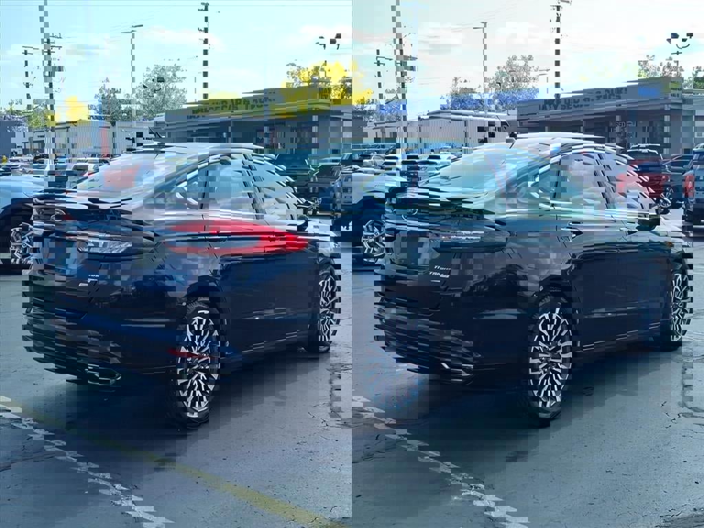 Certified 2017 Ford Fusion Titanium image 4