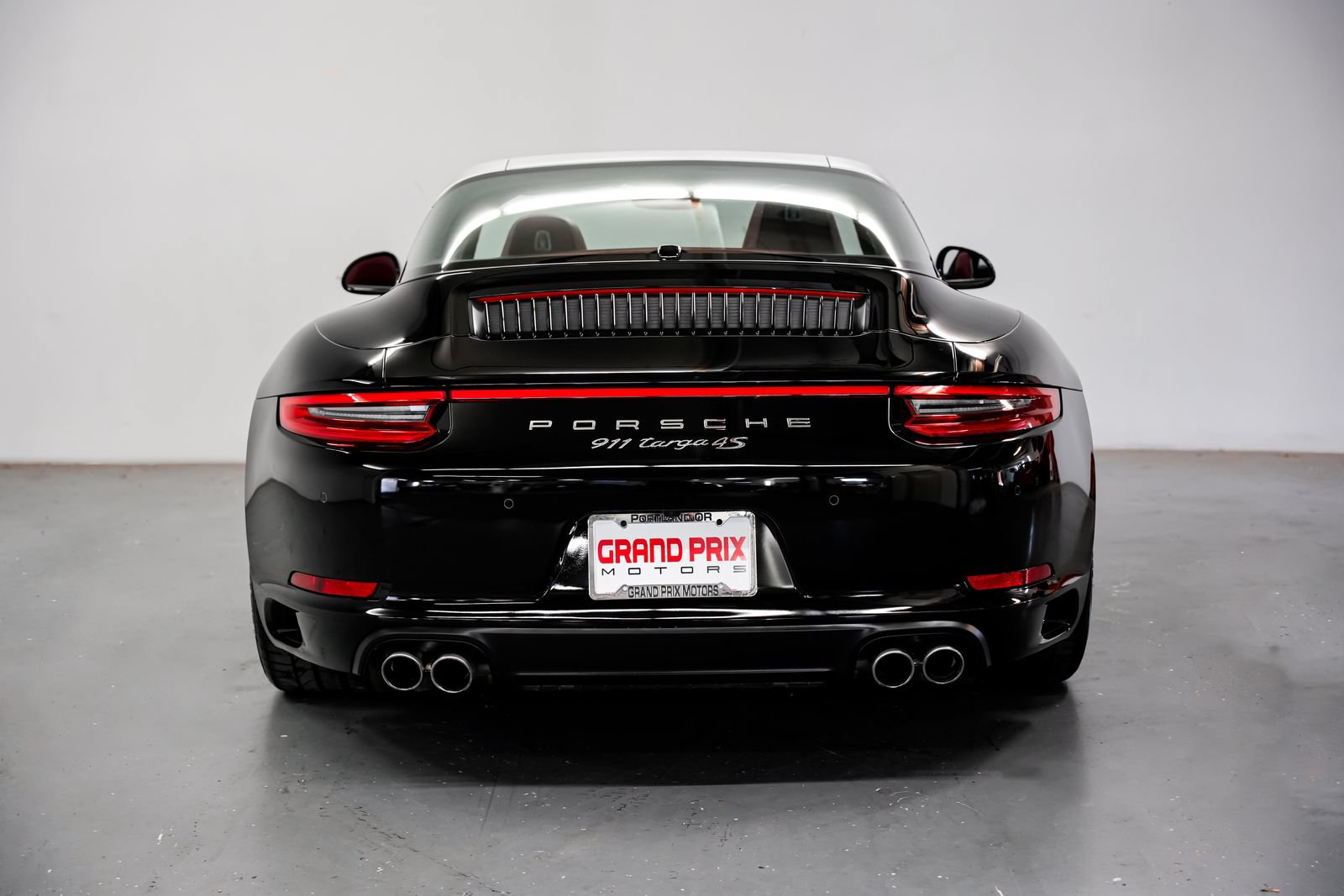 Used 2018 Porsche 911 Targa 4S AWD/4WD image 4