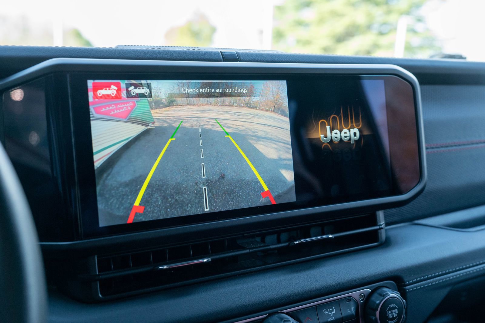 Used 2024 Jeep Wrangler Rubicon 392 image 24