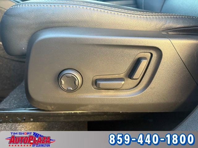 Used 2021 Volvo XC40 T4 Momentum w/ Protection Package Premier FWD image 23