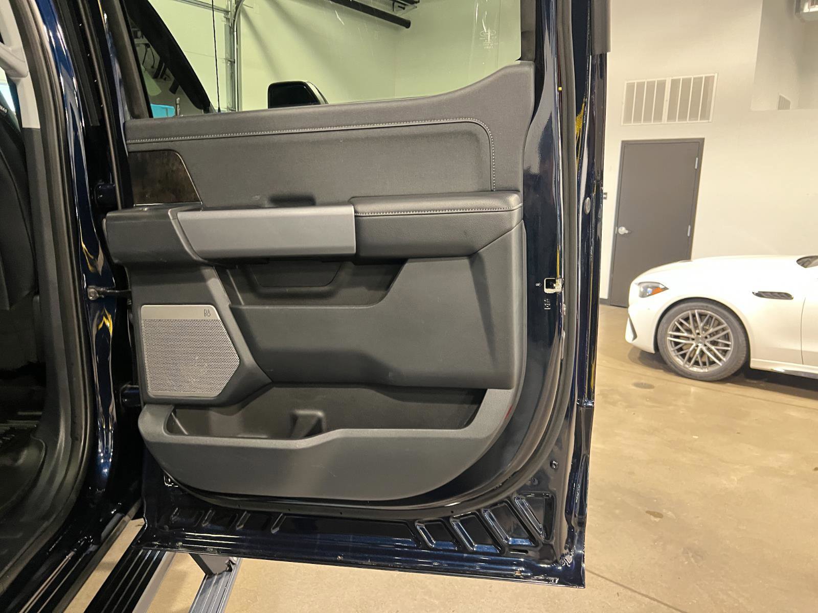 Used 2024 Ford F350 Lariat w/ Lariat Ultimate Package image 35