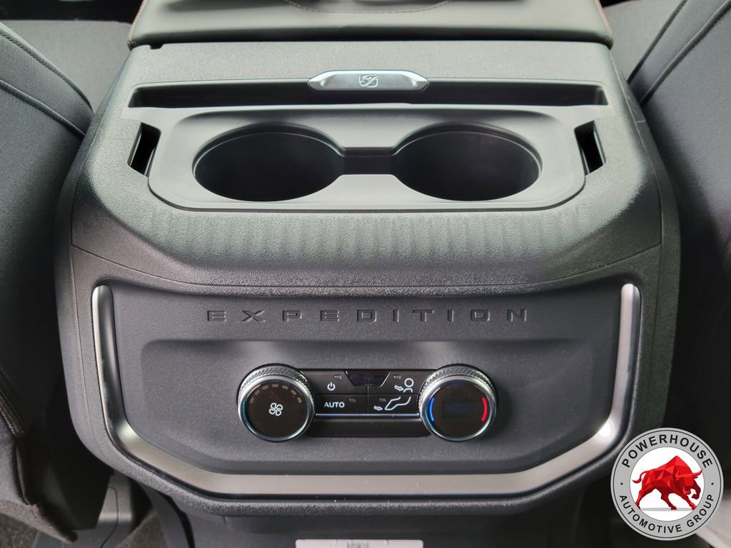 New 2025 Ford Expedition Active image 19