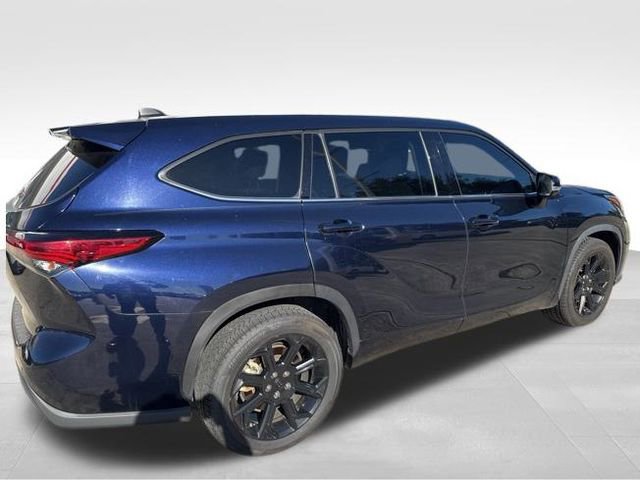 Used 2022 Toyota Highlander L image 6
