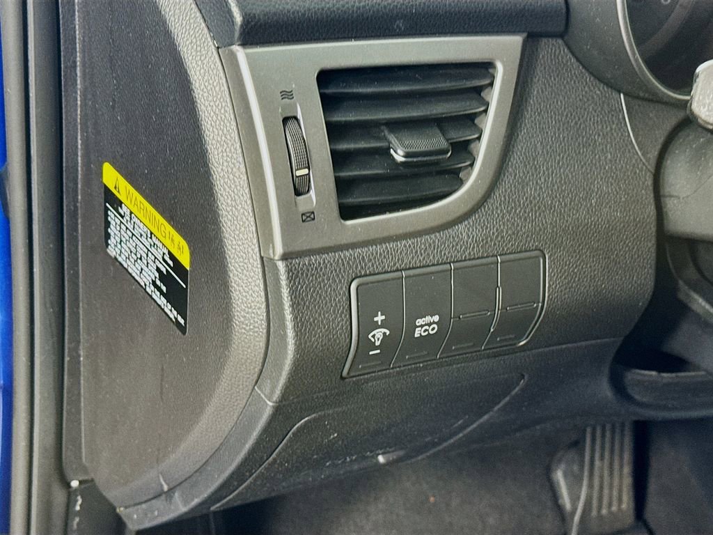 Used 2017 Hyundai Elantra GT image 10