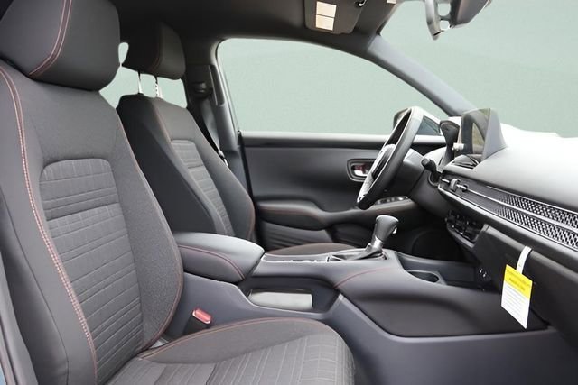 Certified 2026 Honda HR-V Sport image 32