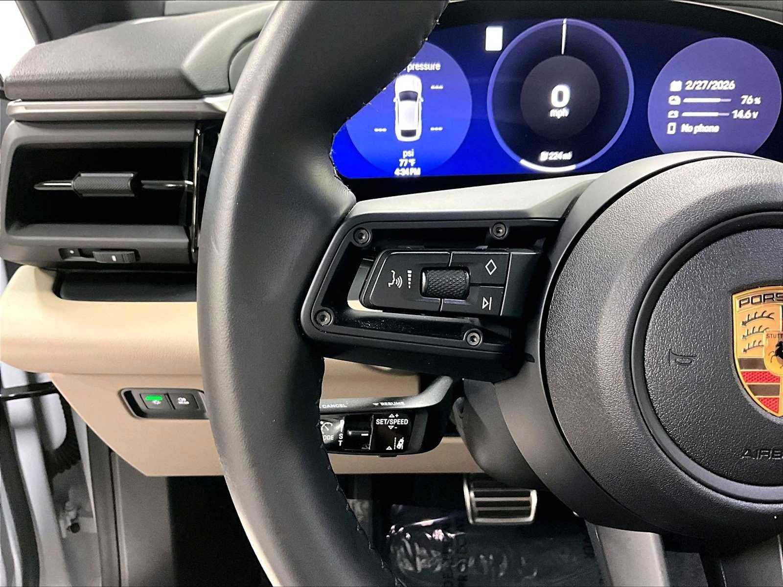 Used 2024 Porsche Macan 4 Electric image 22