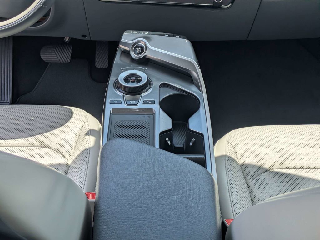 Used 2023 Kia EV6 Wind w/ Wind Technology Package RWD image 21