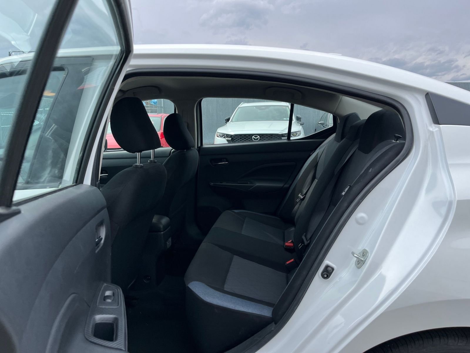 Used 2025 Nissan Versa SV FWD image 25