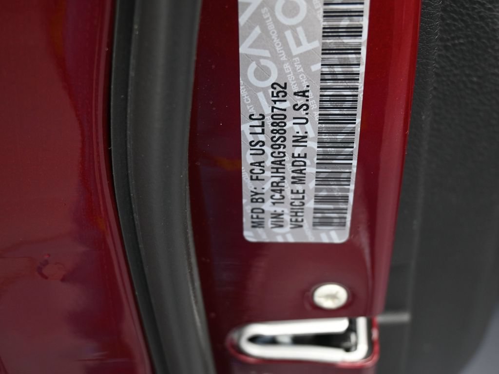 New 2025 Jeep Grand Cherokee 4WD image 18