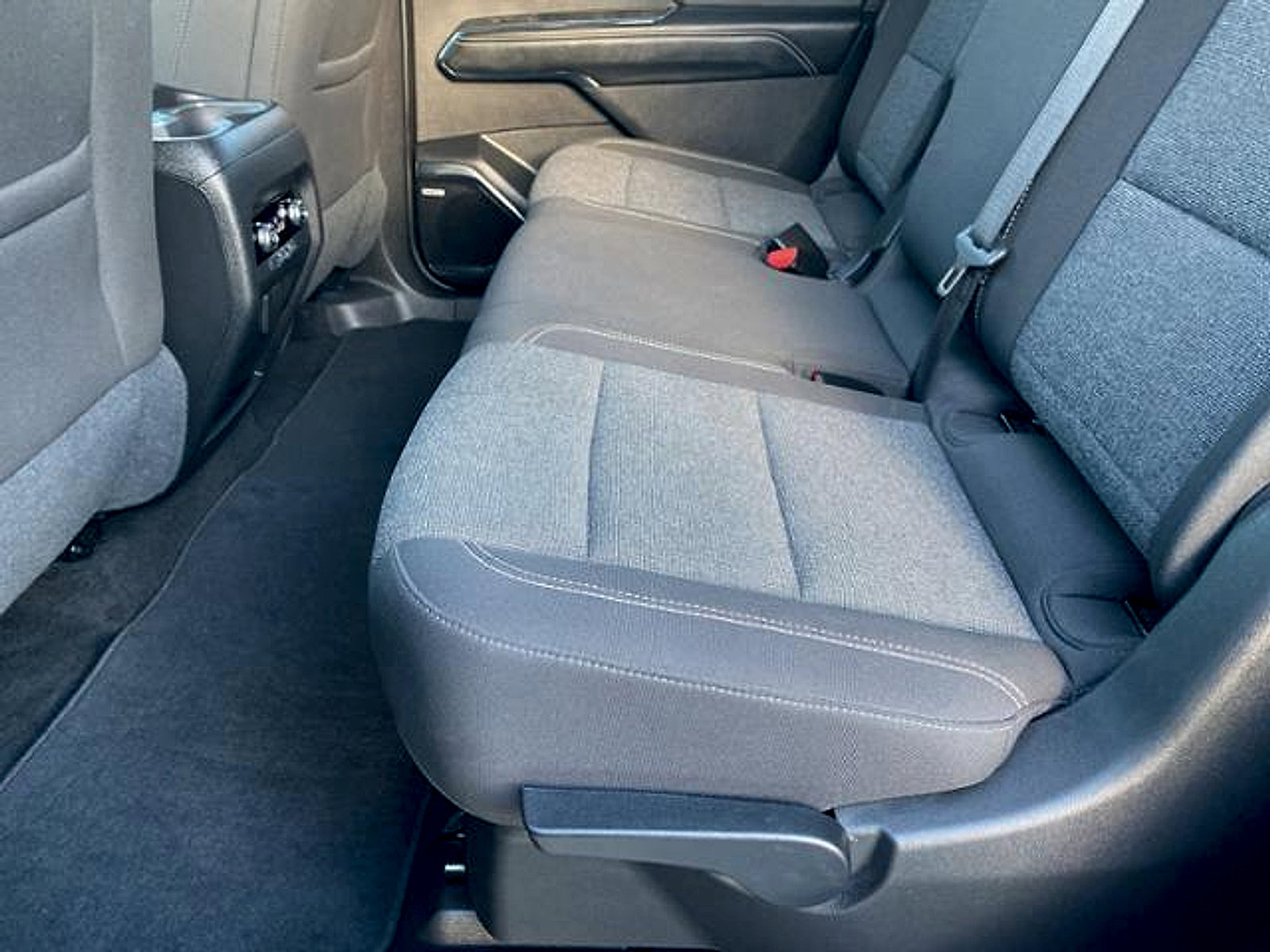 Used 2025 GMC Acadia Elevation AWD/4WD image 20