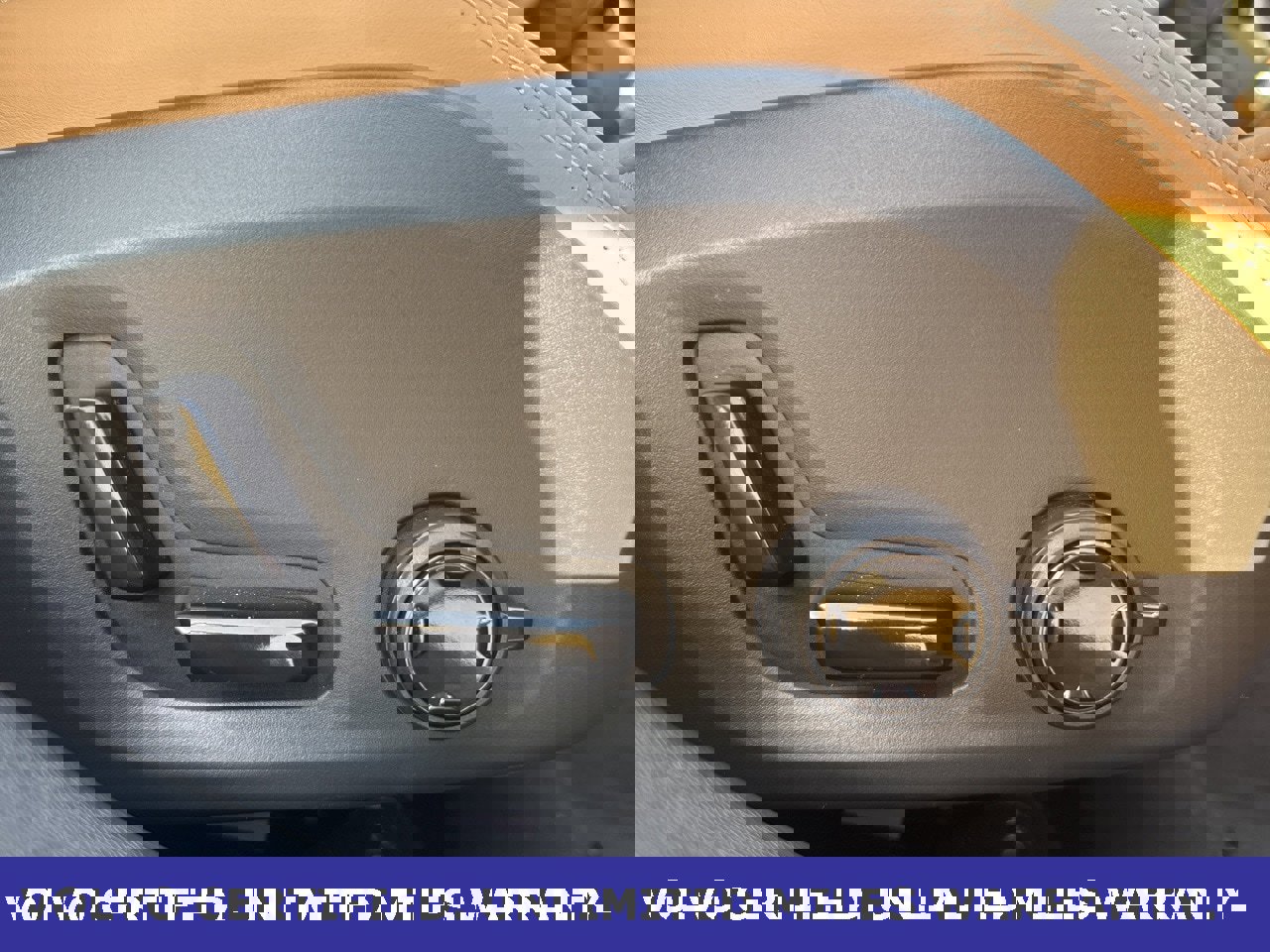 Certified 2023 Volvo S90 B6 Ultimate w/ Lounge Package image 13