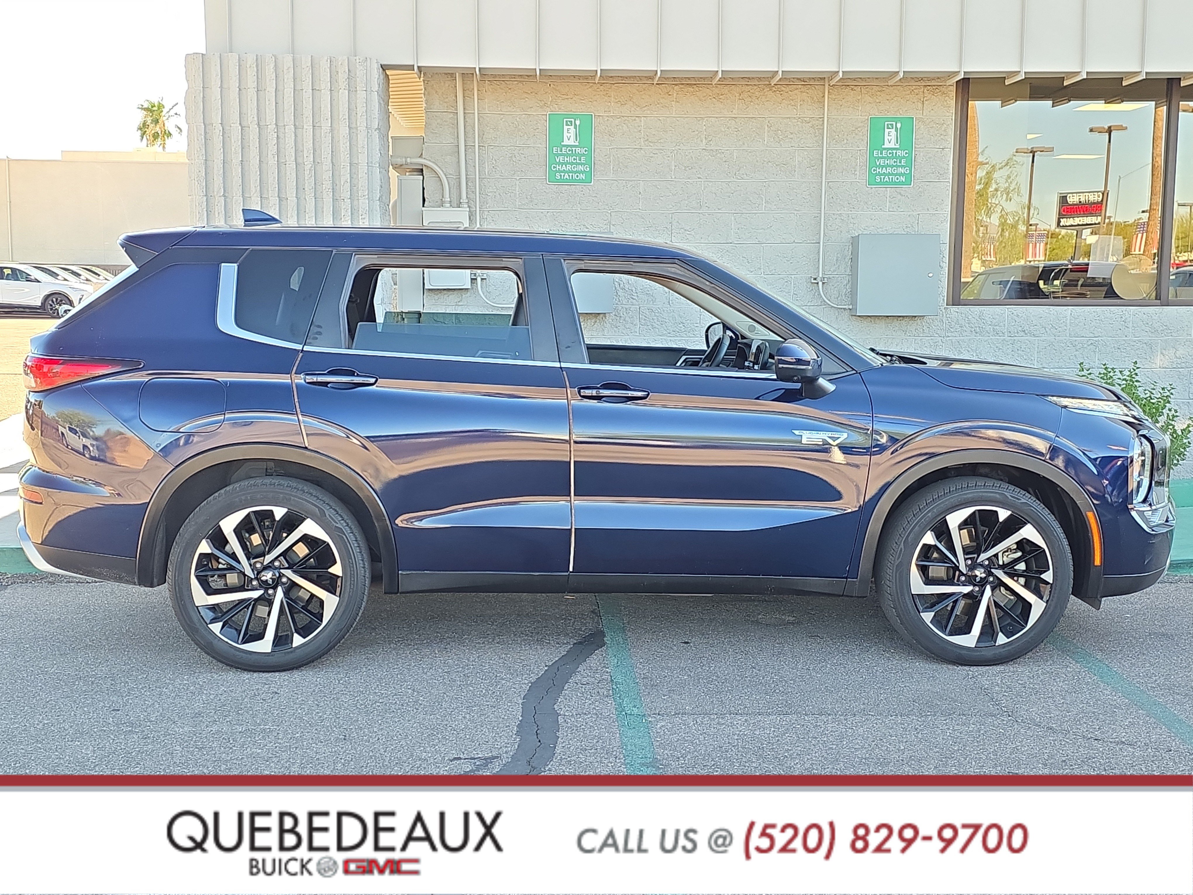 Used 2023 Mitsubishi Outlander SE AWD/4WD image 8