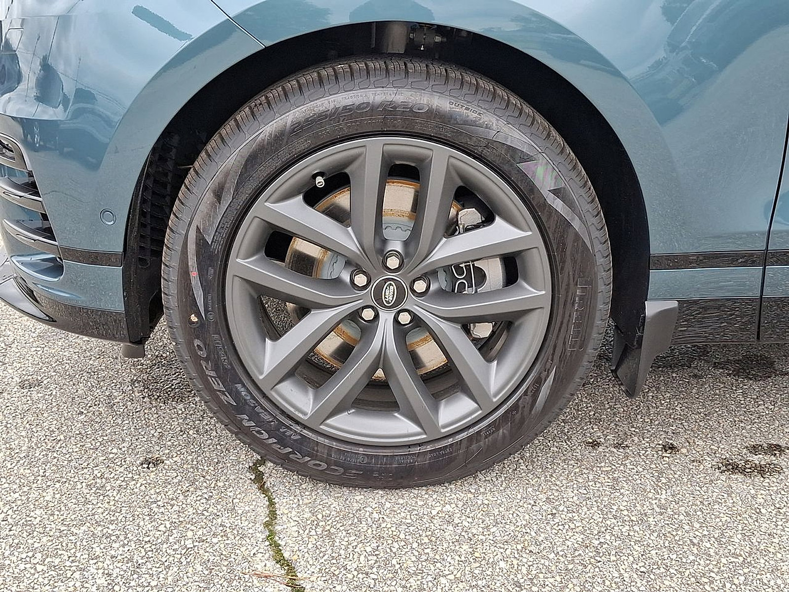 Certified 2026 Land Rover Range Rover Velar Dynamic SE image 16