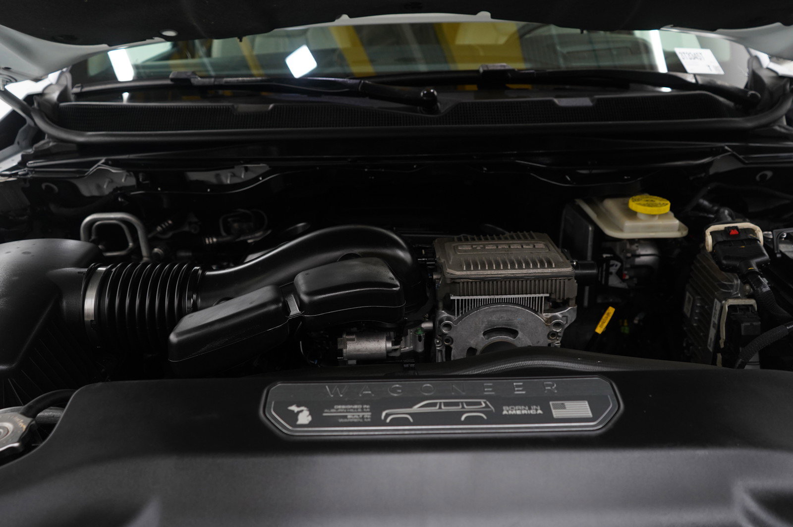 Used 2022 Jeep Wagoneer Series III w/ Rear Seat Video Group 1 image 26