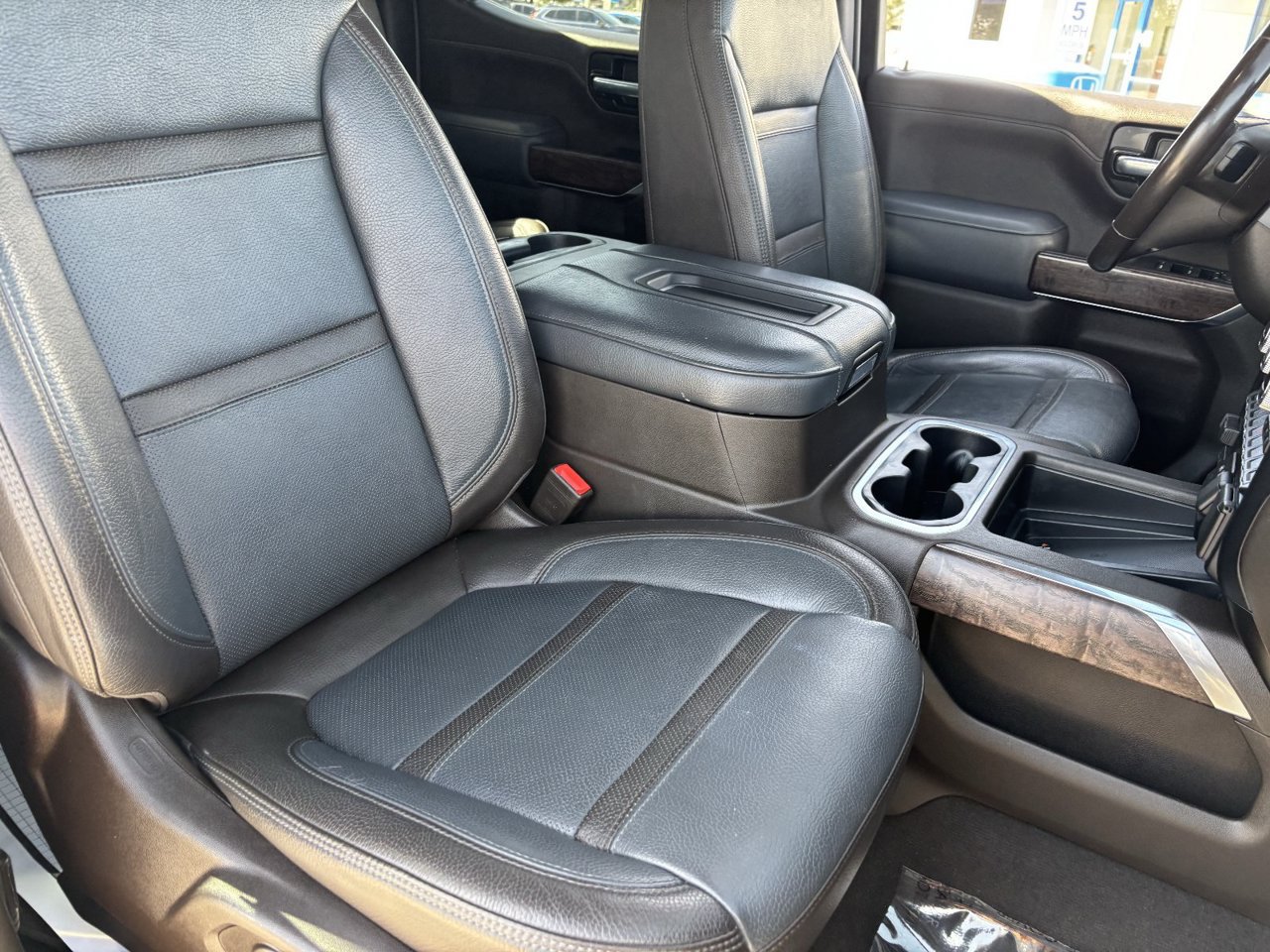 Used 2020 GMC Sierra 1500 Denali w/ Denali Ultimate Package AWD/4WD image 8